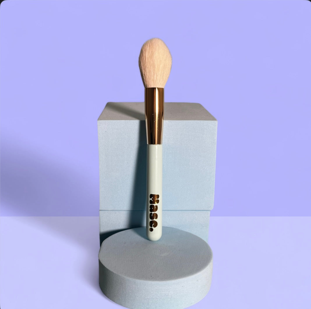 Topaz precision powder brush